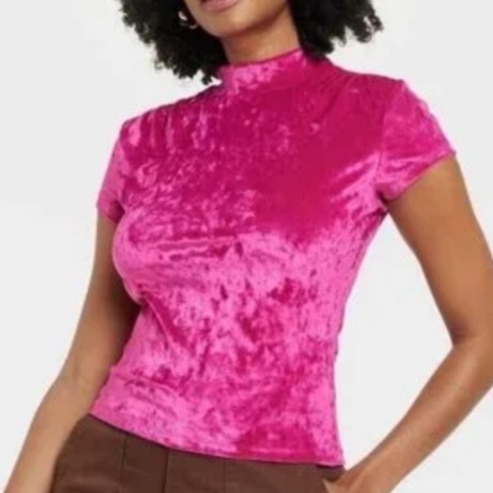 like new A New Day hot pink soft velvet-like short sleeve mock neck top